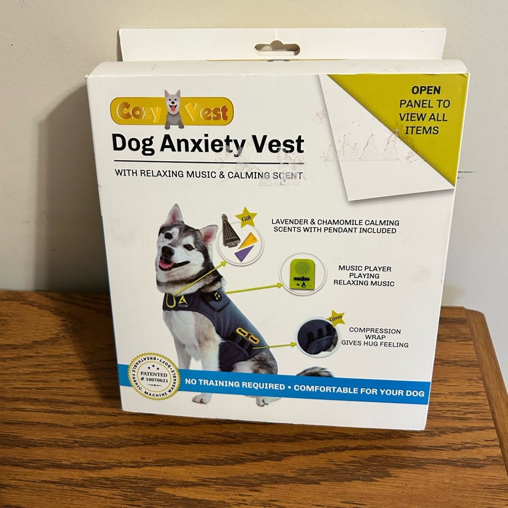 NIB Cozy Vest Dog Anxiety Vest/2XL